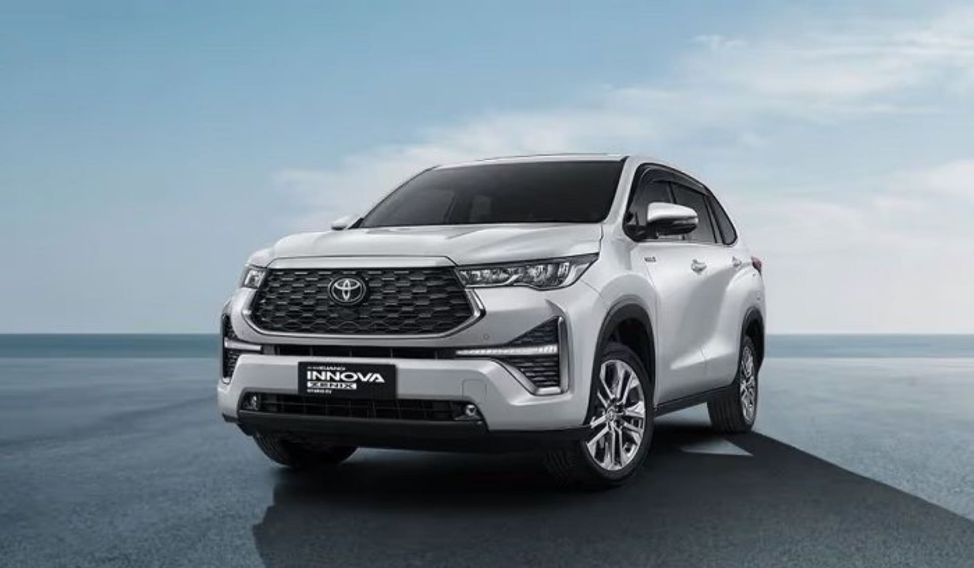 Toyota Innova Zenix HEV Hybrid. (Tenaers/Toyota Astra Motors)