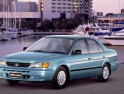 Kenapa Toyota Soluna Masih Laris? Ternyata Ini Daya Tariknya!