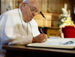 ‘Gadis Kecil’ yang Membuat Tuhan Takjub, Paus Fransiskus Bicara Tentang Harapan