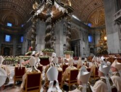 Paus Fransiskus Ajak Dunia Jadi Cahaya: Pesan Haru dari Vigili Paskah di Vatikan