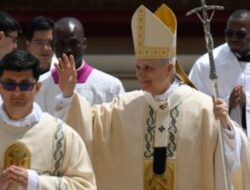 Paus Leo XIV: Gereja Harus Jadi ‘Ragi Kecil’ di Dunia yang Terkoyak