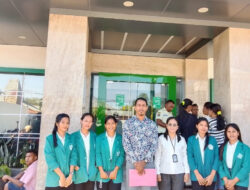 Tak Hanya Belajar Teori, Mahasiswa Unmaris Sumba Kini Buktikan Aksi Nyata di Pegadaian Waitabula!