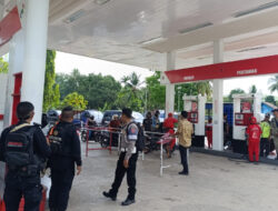 Cegah Penimbunan, Petugas Gabungan Rutin Kawal SPBU di Tambolaka