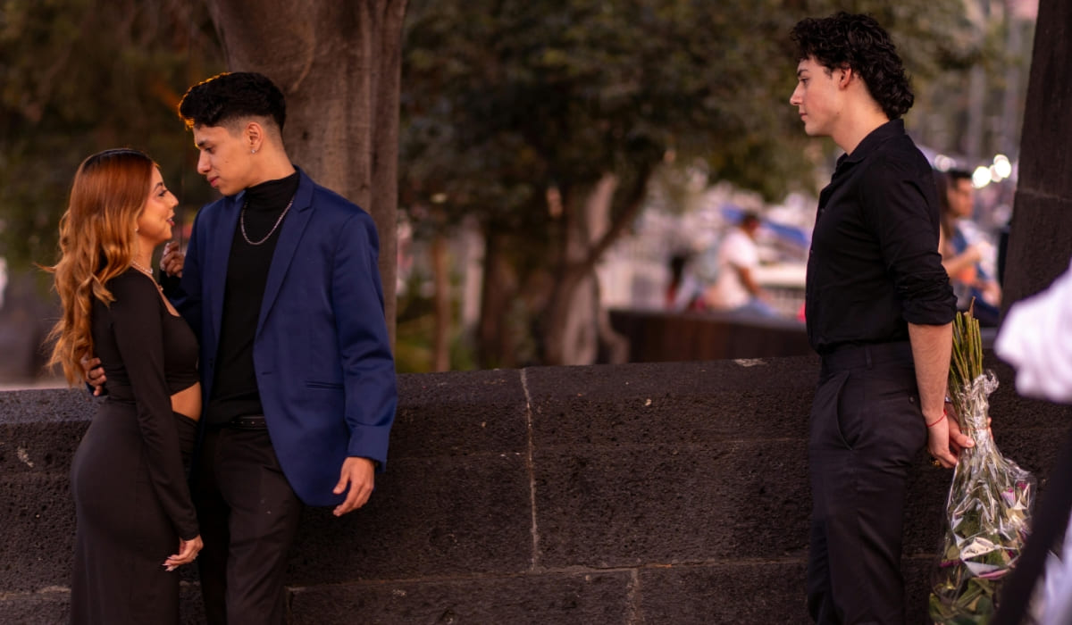 Ilustrasi selingkuh. (Pexels/Israyosoy S.)