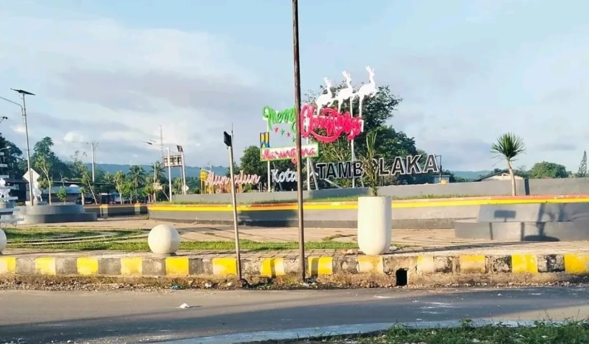 Alun-Alun Kota Tambolaka. (Facebook/Ita Rovita)