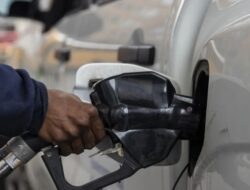 Oknum Guru di Sumba Barat Daya Diduga Jadi Penimbun BBM, Modus Isi Motor Lalu Disedot ke Jerigen