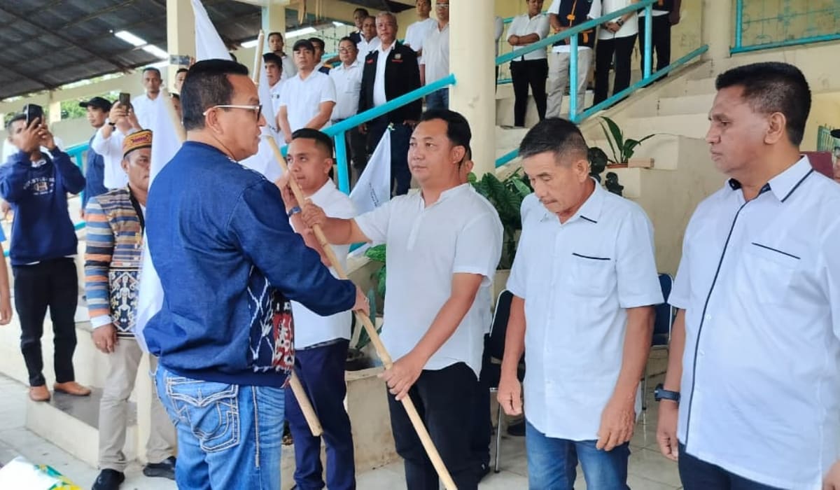 Anggota DPR RI Umbu Rudi Kabunang Dorong Kuda Tanpa Pelana Masuk PON: Ini Jalan Sumba Raih 10 Emas